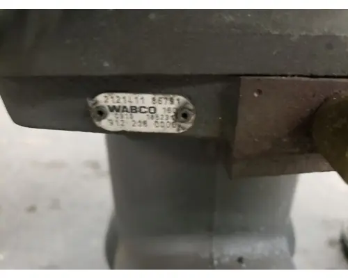 2016 Wabco 912 218 0000 Air Compressor