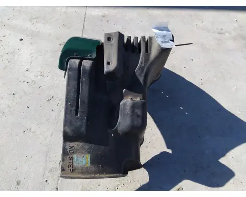2016 FREIGHTLINER CASCADIA 113 FENDER EXTENSION