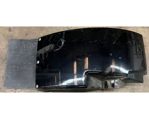 2017 KENWORTH T800 Fender Extension