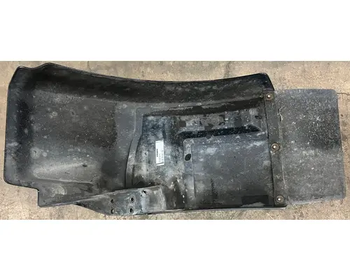 2017 KENWORTH T800 Fender Extension