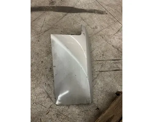 2020 PETERBILT 579 Fender Extension