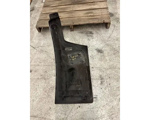 2020 PETERBILT 579 Fender Extension